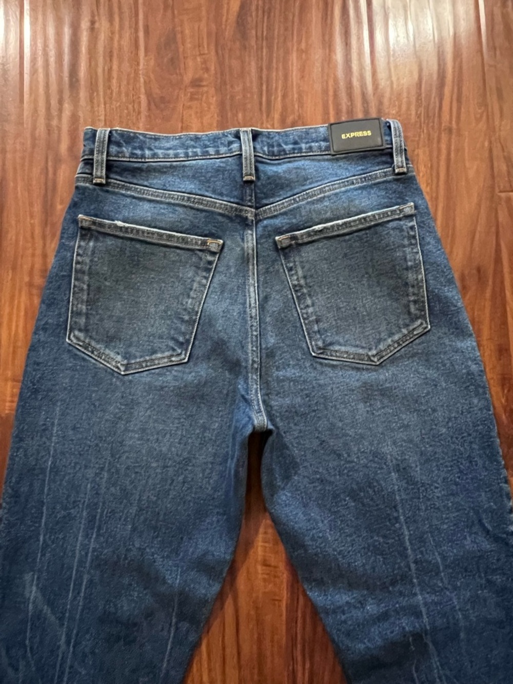Express Modern Straight Super High Rise Jeans size 6 - Picture 7 of 8